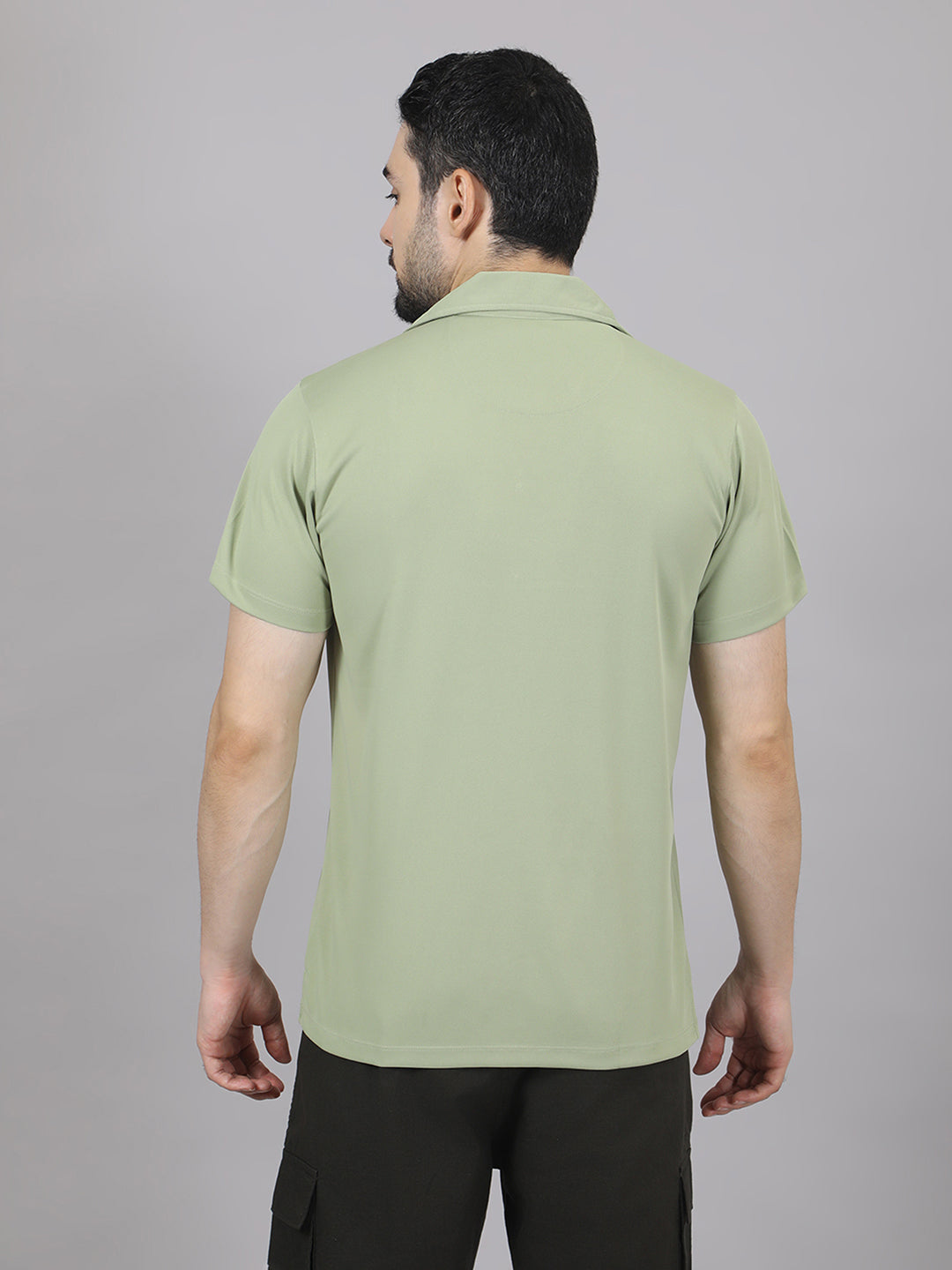 Men's Solid Half Sleeve Cuban Collar Knit Shirt