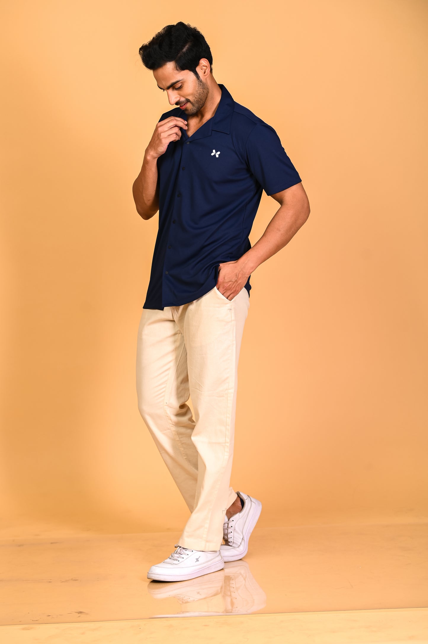 Men's Solid Half Sleeve Cuban Collar Knit Shirt