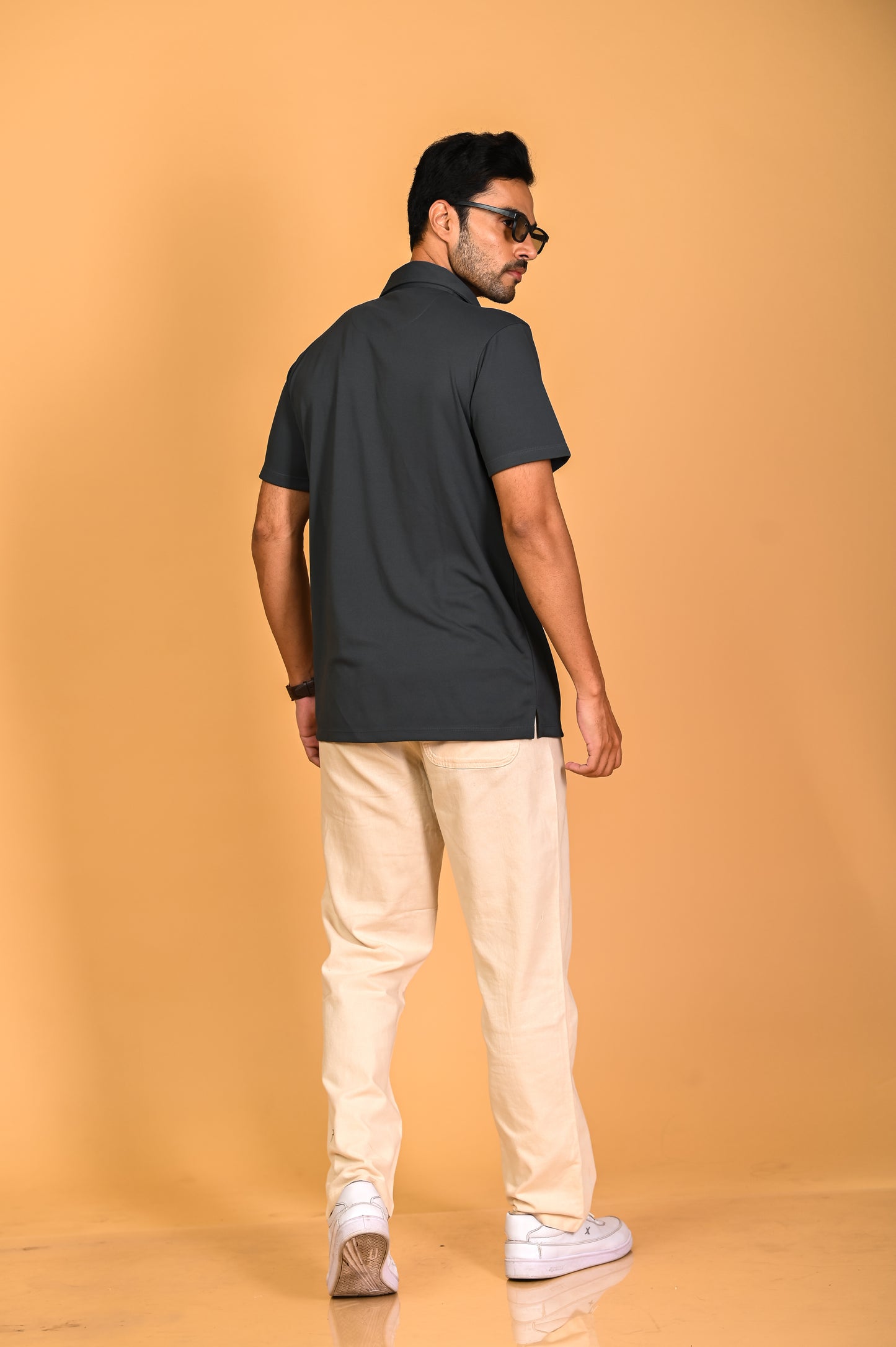 Men's Solid Half Sleeve Cuban Collar Knit Shirt