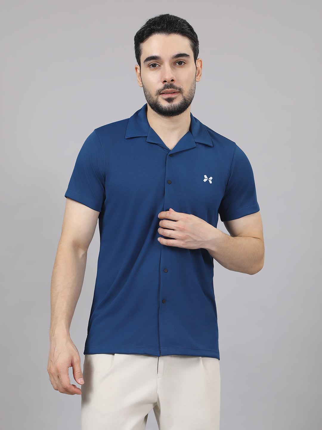 Men's Solid Half Sleeve Cuban Collar Knit Shirt